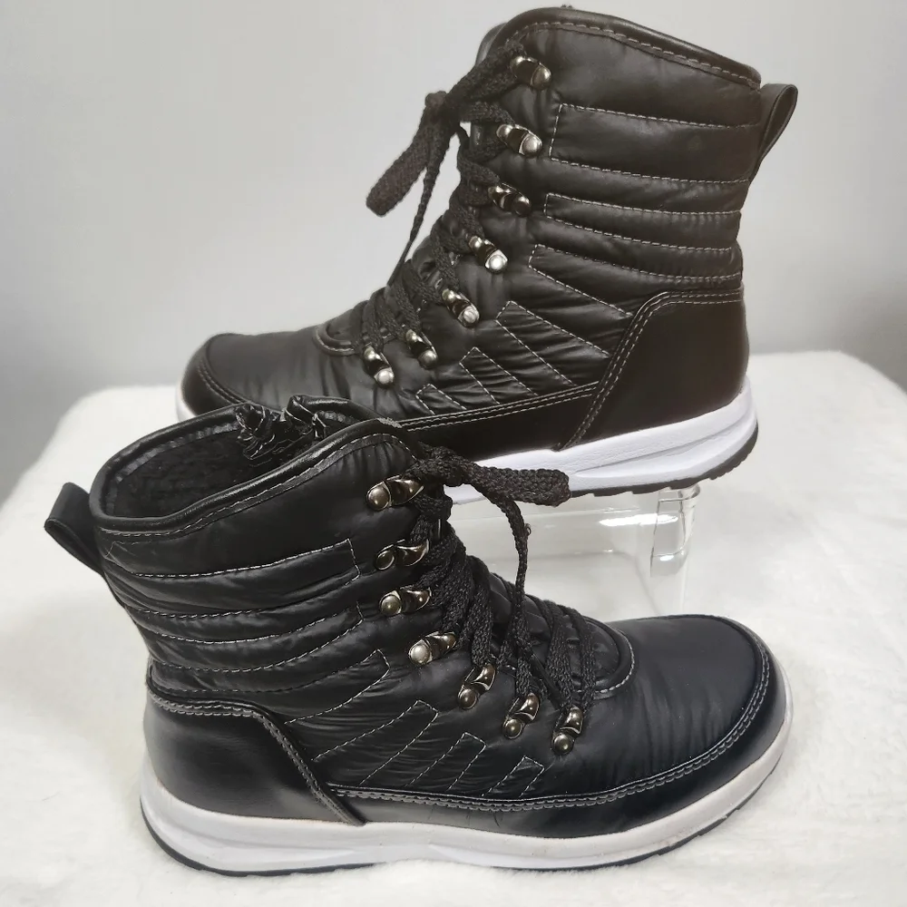 Weatherproof Black Winter Rain Boots with Quilted Design Size 7